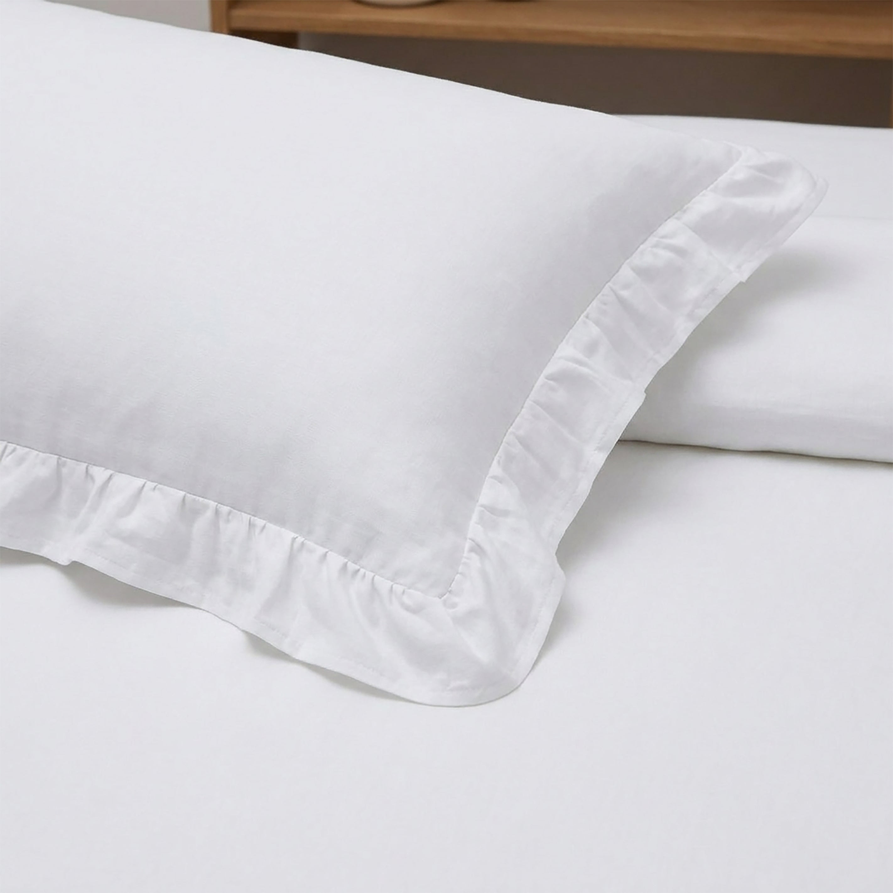 Homes that Comfort Reyna Ruffle Cotton Duvet Cover Set 3 Piece Set Double, White – Double Size Bedding Set - White Duvet Double - Ruffled Bedding
